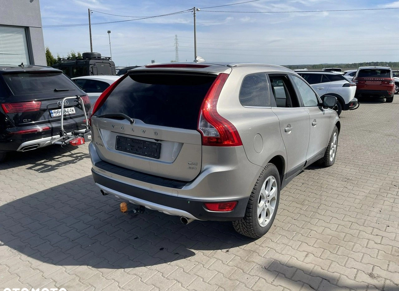 Volvo XC 60 cena 39900 przebieg: 207300, rok produkcji 2013 z Uniejów małe 172